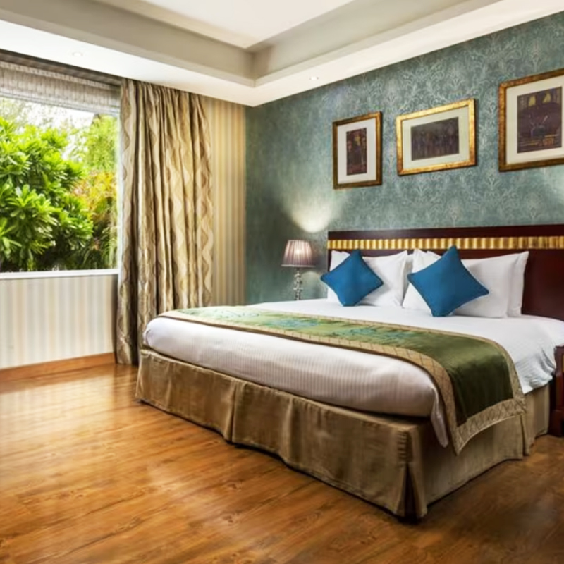 The Deluxe Rooms Atrio